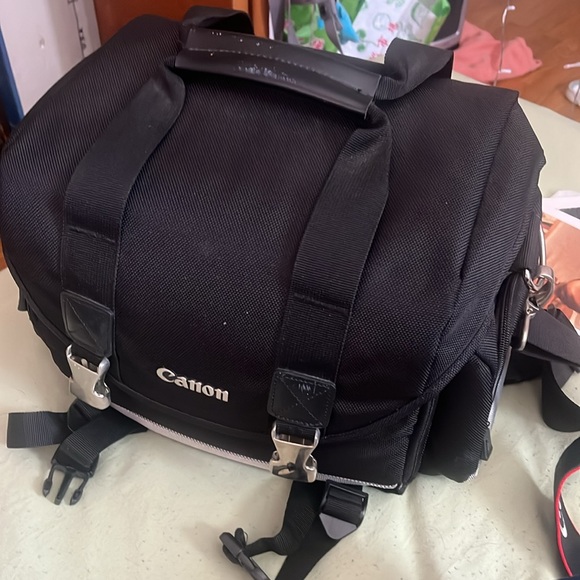 Cannon EOS REBEL T2i - Picture 4 of 4